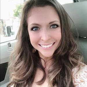 Meet your Posher, Shena